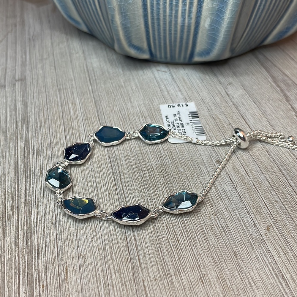 NWT Style & Co Silver Tone Blue Stone Slider Bracelet - Picture 3 of 3